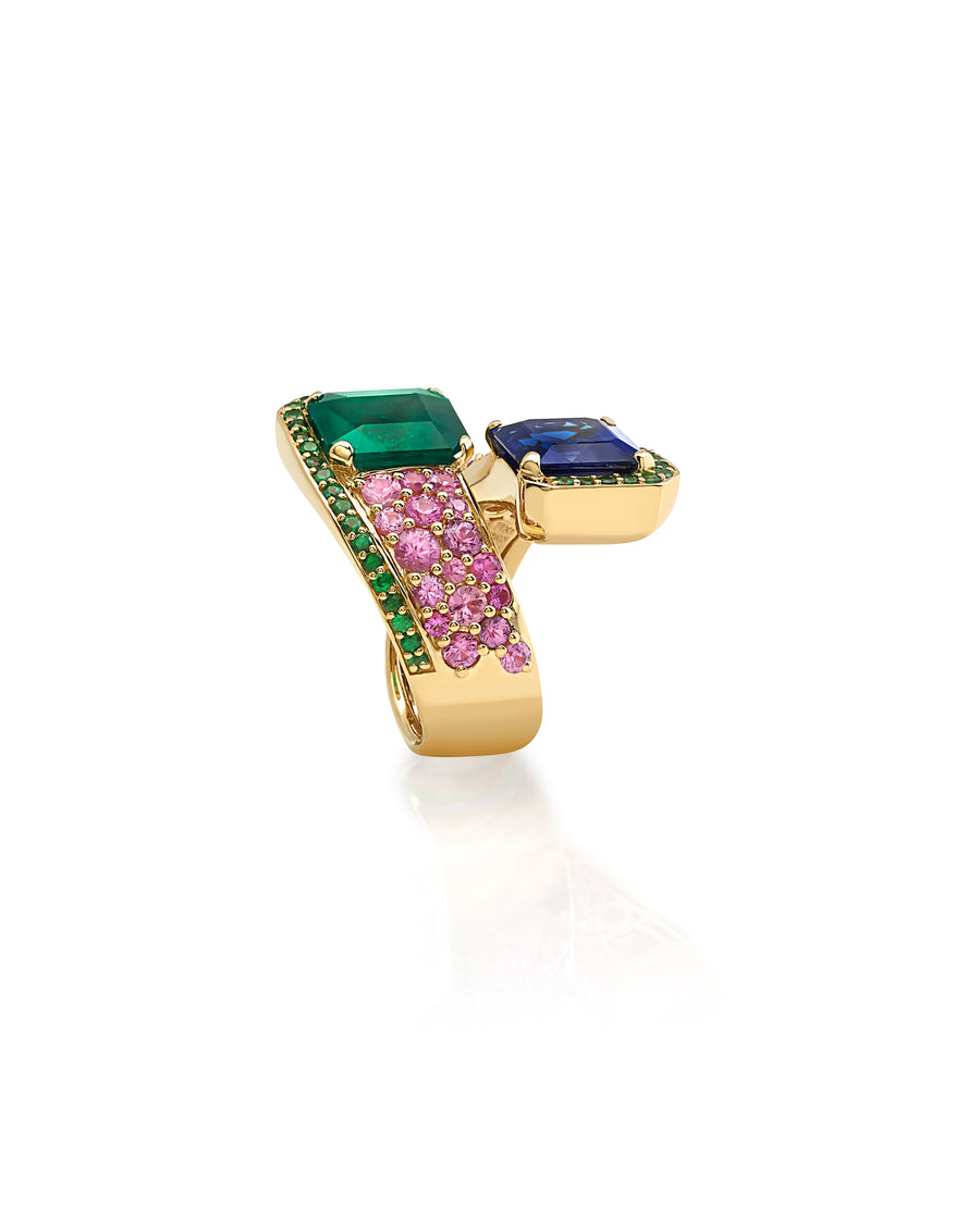 Ring in 18kt yellow gold set with tsavorite (0.88 cts), pink sapphires (2.89 cts), emerald (4.25 cts) and blue sapphire (6.55 cts)