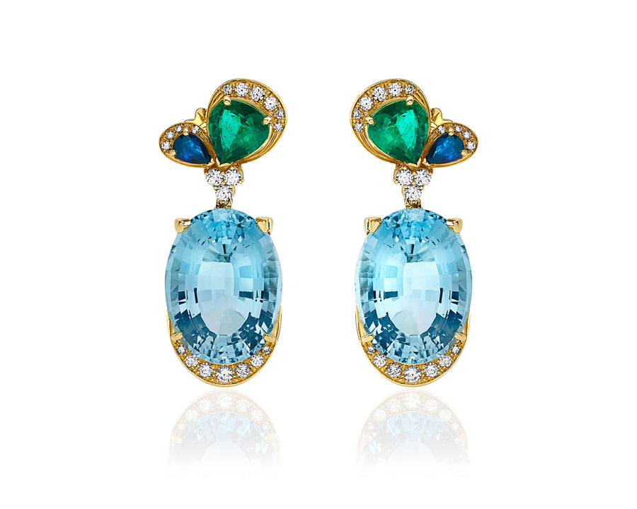 Earrings in 18kt yellow gold set with white diamonds (1.04 cts), blue sapphires (0.92 cts), emeralds (4.42 cts), and aquamarine (46.86 cts)