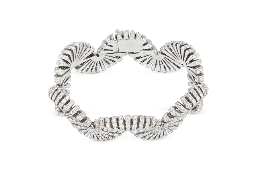 Raggi bracelet in 18K white gold with full pave of white diamonds