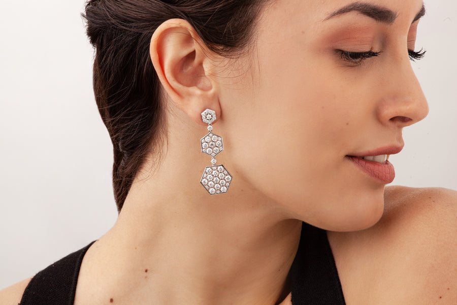 Baia Sommersa earrings in 18kt white gold set with white diamonds (approx. 7.30 carats)