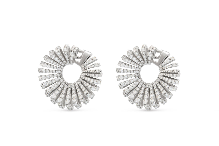 Raggi earrings in 18K white gold with white diamonds (approx. 6.40 carats)